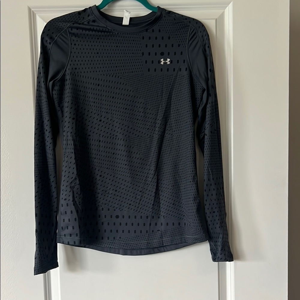 Under Armour Women's Black Long Sleeve Top